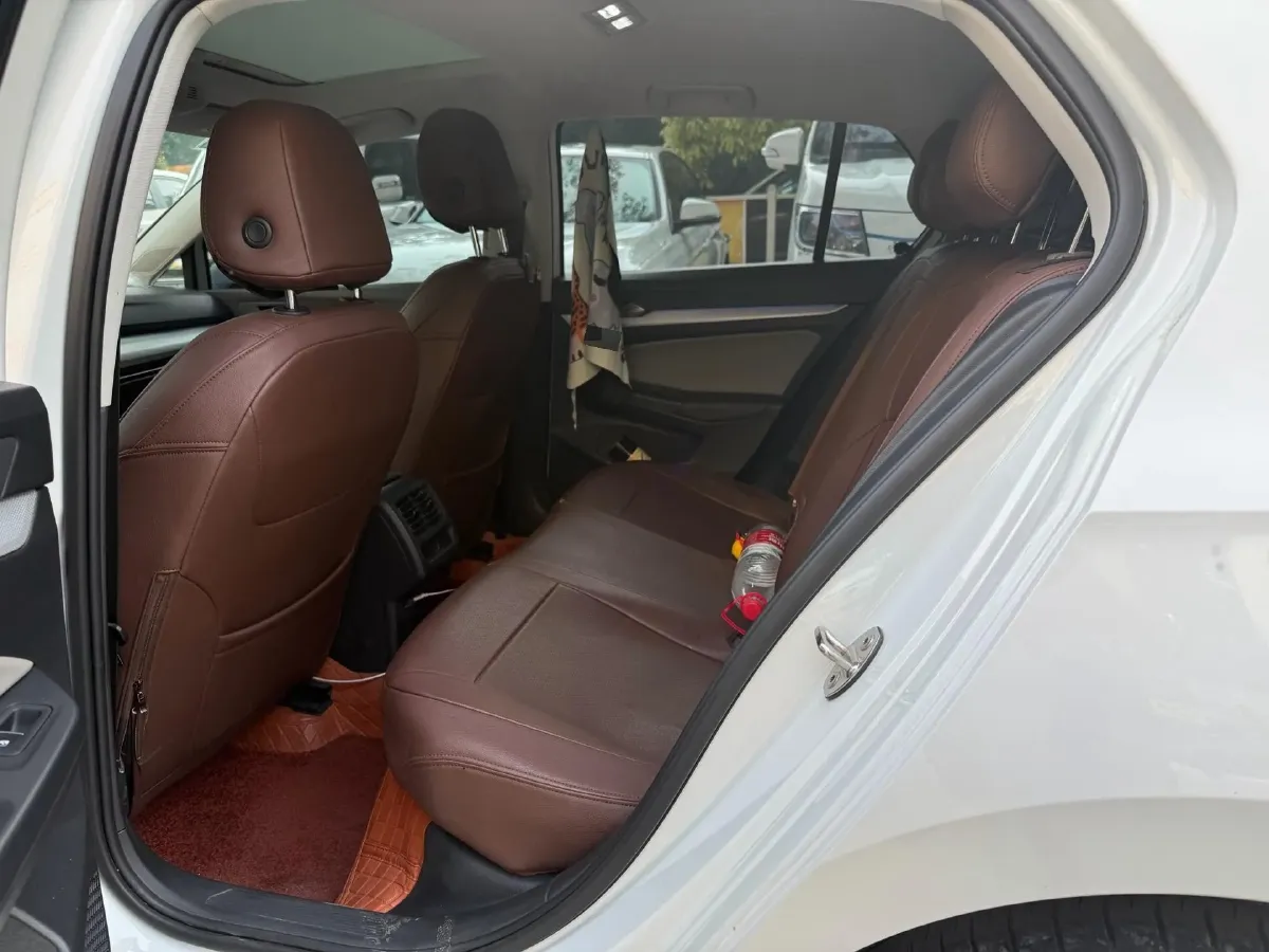 2021 Volkswagen Golf 1.4T 150HP L4 7DCT,autocango,china used car exporter,china ev exporter,chinese used car exporter,chinese used ev exporter