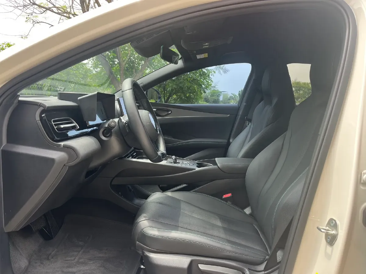 2025 BYD Seal06 1.5L 101HP L4 E-CVT PHEV 10.08KWH,autocango,china used car exporter,china ev exporter,chinese used car exporter,chinese used ev exporter