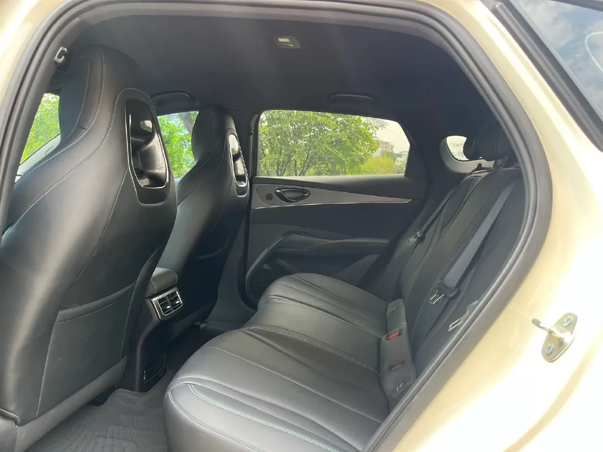 2025 BYD Seal06 1.5L 101HP L4 E-CVT PHEV 10.08KWH,autocango,china used car exporter,china ev exporter,chinese used car exporter,chinese used ev exporter