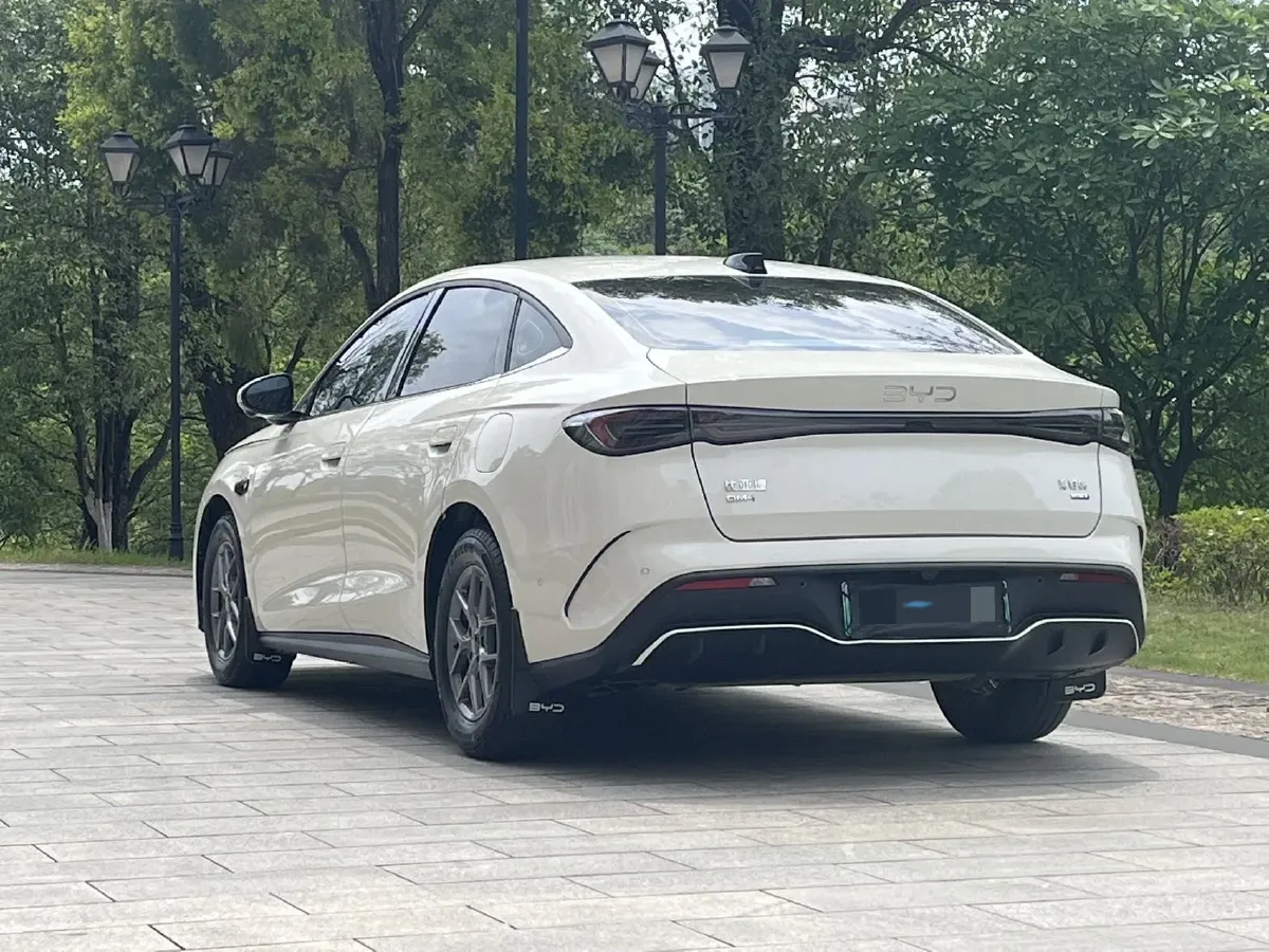 2025 BYD Seal06 1.5L 101HP L4 E-CVT PHEV 10.08KWH,autocango,china used car exporter,china ev exporter,chinese used car exporter,chinese used ev exporter