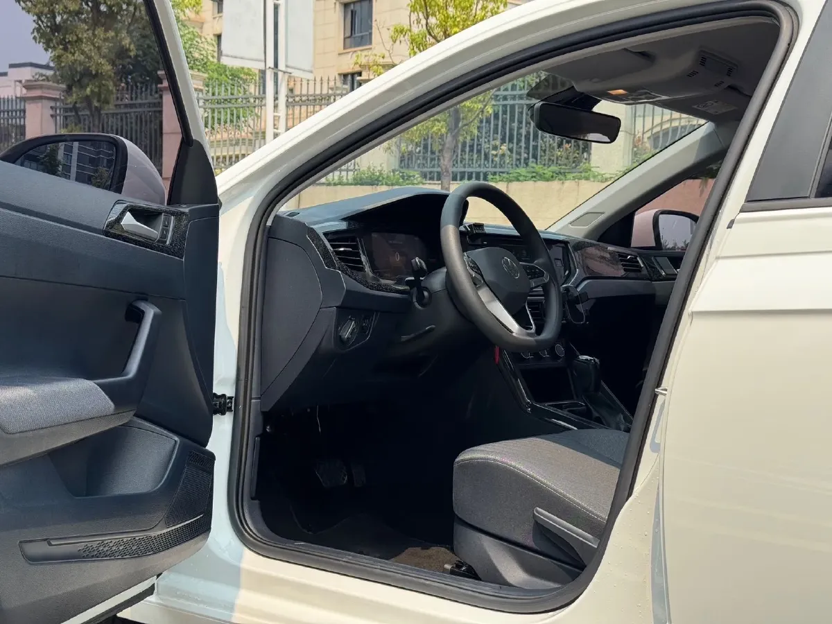 2025 Volkswagen Lavida 1.5L 110HP L4 6AT,autocango,china used car exporter,china ev exporter,chinese used car exporter,chinese used ev exporter