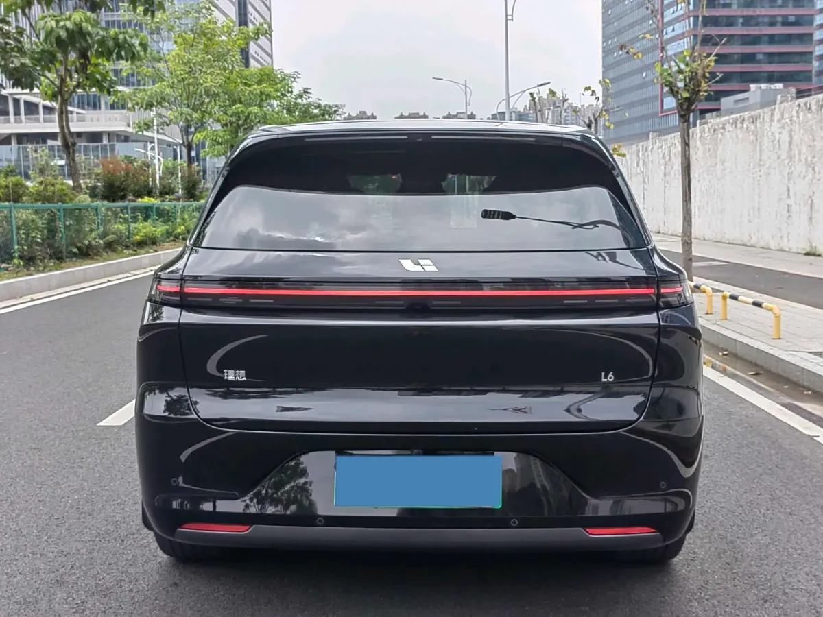 2025 Li L6 Range Extended 154HP L4 REEV,autocango,china used car exporter,china ev exporter,chinese used car exporter,chinese used ev exporter
