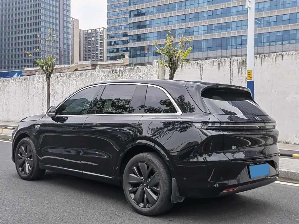 2025 Li L6 Range Extended 154HP L4 REEV,autocango,china used car exporter,china ev exporter,chinese used car exporter,chinese used ev exporter