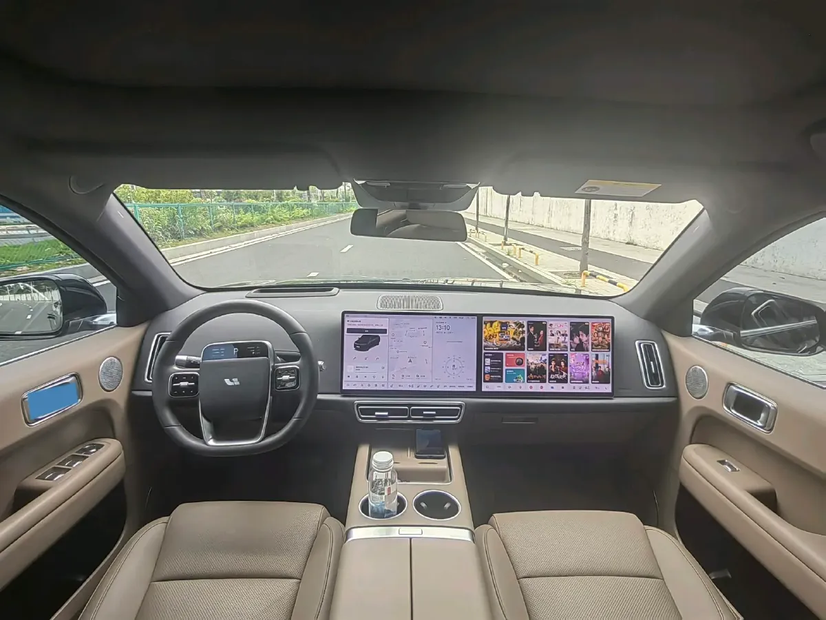 2025 Li L6 Range Extended 154HP L4 REEV,autocango,china used car exporter,china ev exporter,chinese used car exporter,chinese used ev exporter