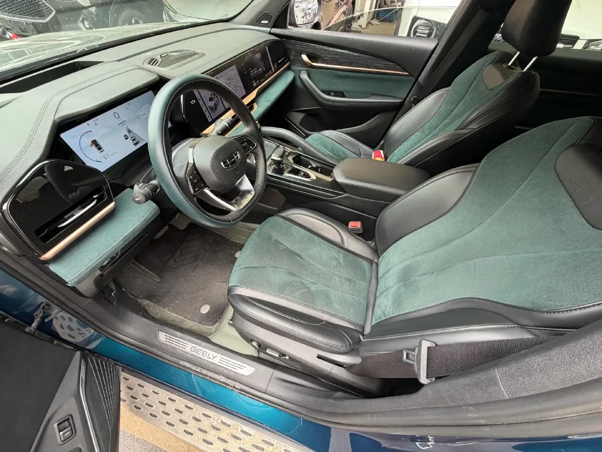 2021 Geely Monjaro 2.0T 238HP L4 8AT,autocango,china used car exporter,china ev exporter,chinese used car exporter,chinese used ev exporter