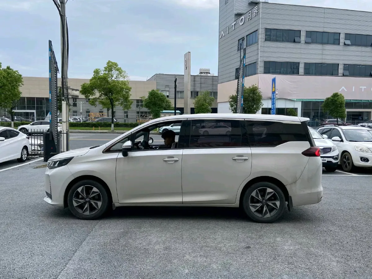 2023 GAC Trumpchi M6 1.5T 177HP L4 7DCT,autocango,china used car exporter,china ev exporter,chinese used car exporter,chinese used ev exporter