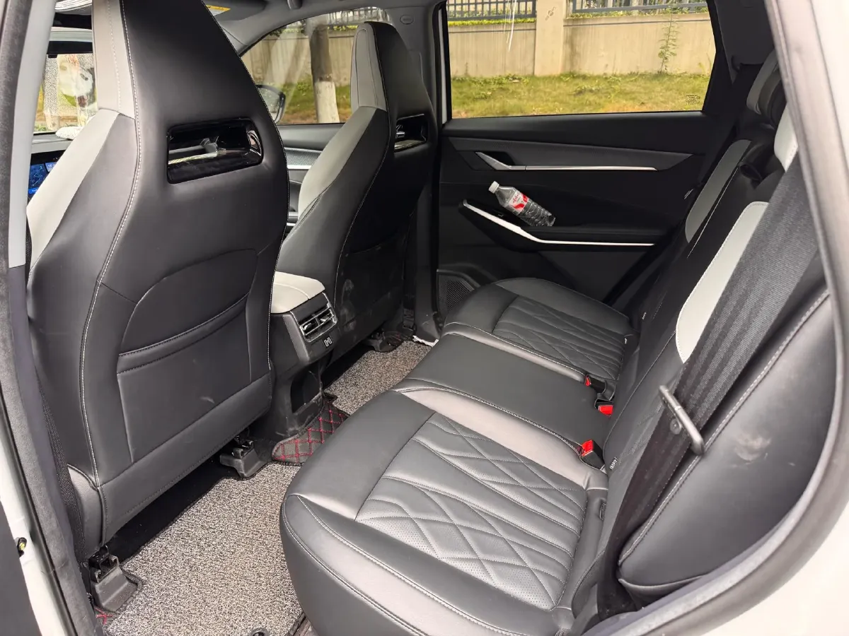 2024 ChangAn CS75 Plus 1.5T 188HP L4 8AT,autocango,china used car exporter,china ev exporter,chinese used car exporter,chinese used ev exporter