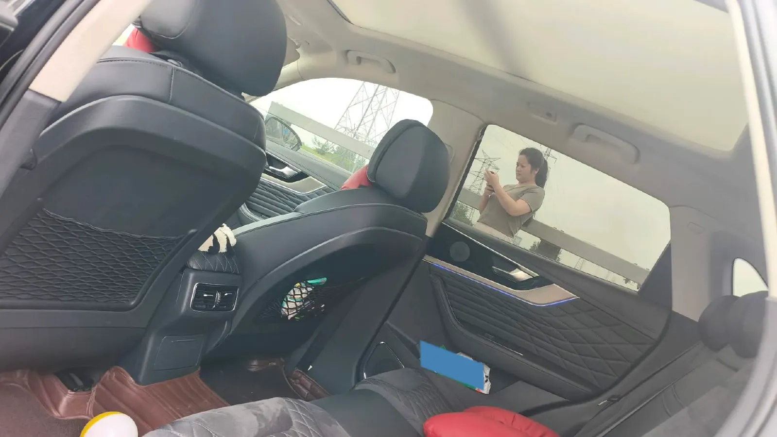 2022 HongQi HS5 2.0T 224HP L4 6AT,autocango,china used car exporter,china ev exporter,chinese used car exporter,chinese used ev exporter