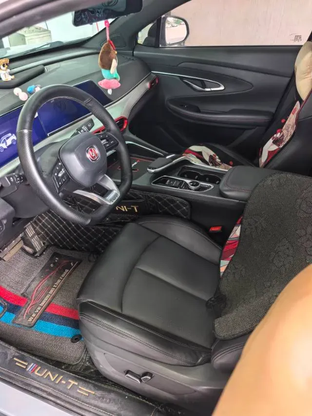 2021 ChangAn UNI-T 1.5T 180HP L4 7DCT,autocango,china used car exporter,china ev exporter,chinese used car exporter,chinese used ev exporter