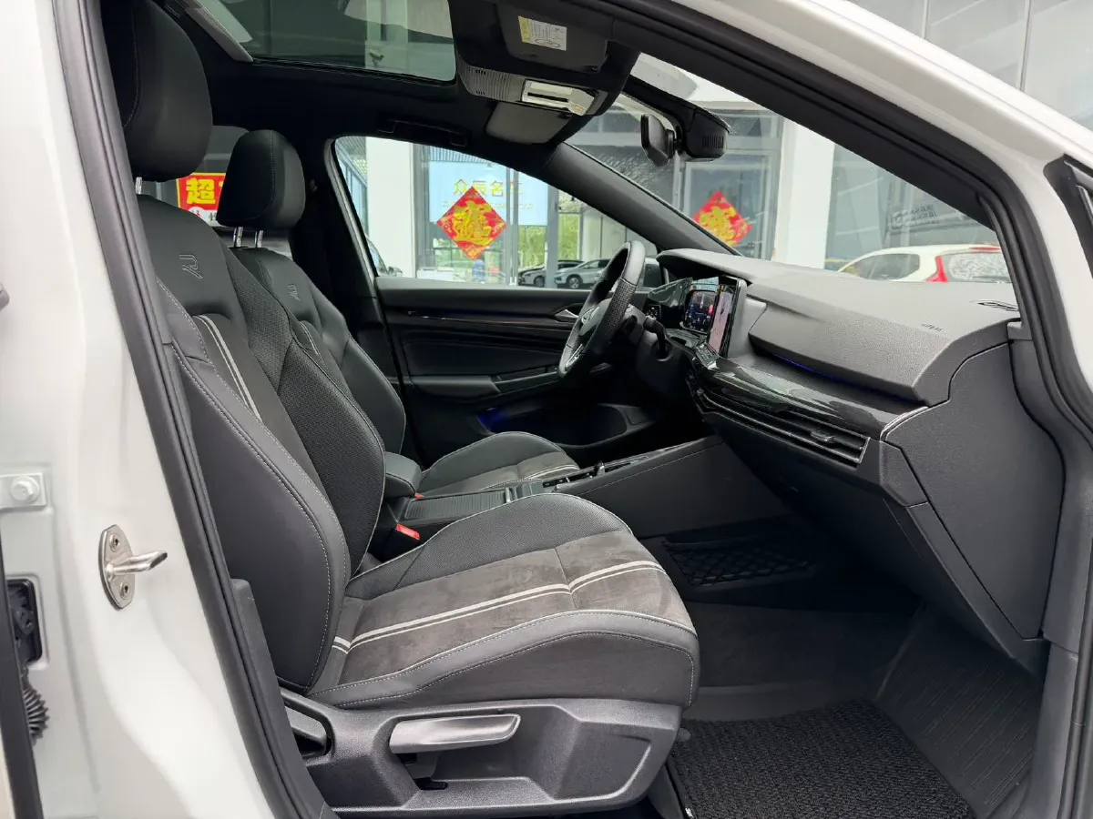 2023 Volkswagen Golf 1.4T 150HP L4 7DCT,autocango,china used car exporter,china ev exporter,chinese used car exporter,chinese used ev exporter