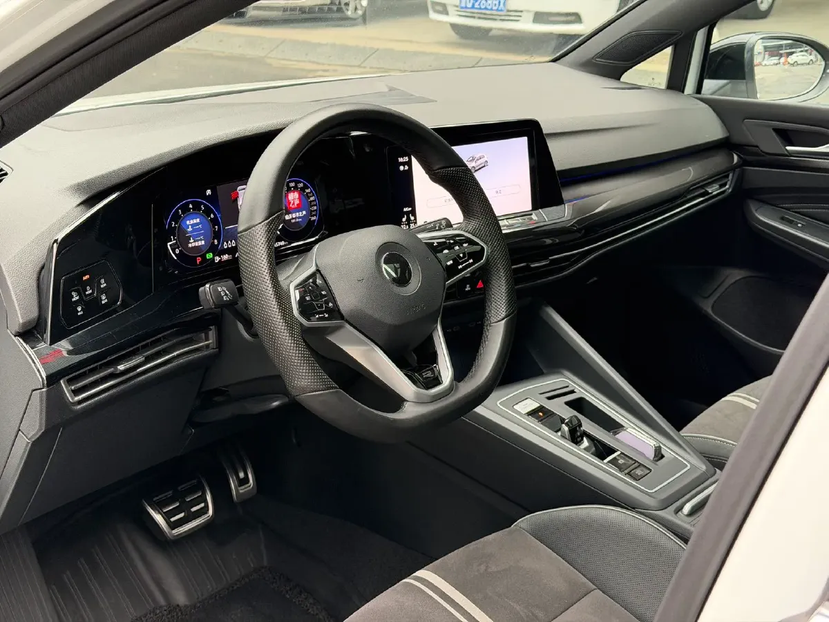 2023 Volkswagen Golf 1.4T 150HP L4 7DCT,autocango,china used car exporter,china ev exporter,chinese used car exporter,chinese used ev exporter