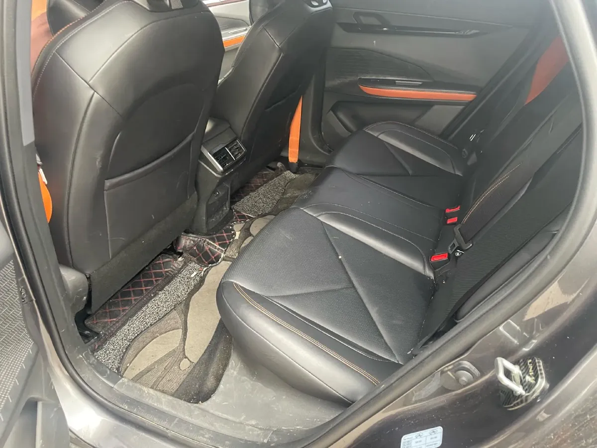 2022 ChangAn UNI-V 1.5T 188HP L4 7DCT,autocango,china used car exporter,china ev exporter,chinese used car exporter,chinese used ev exporter