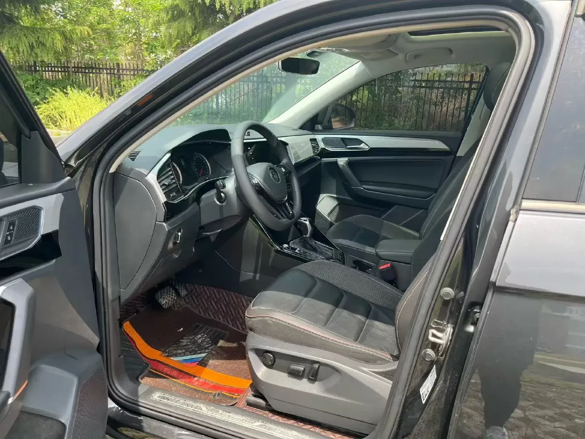 2021 Volkswagen Tayron 2.0T 186HP L4 7DCT,autocango,china used car exporter,china ev exporter,chinese used car exporter,chinese used ev exporter