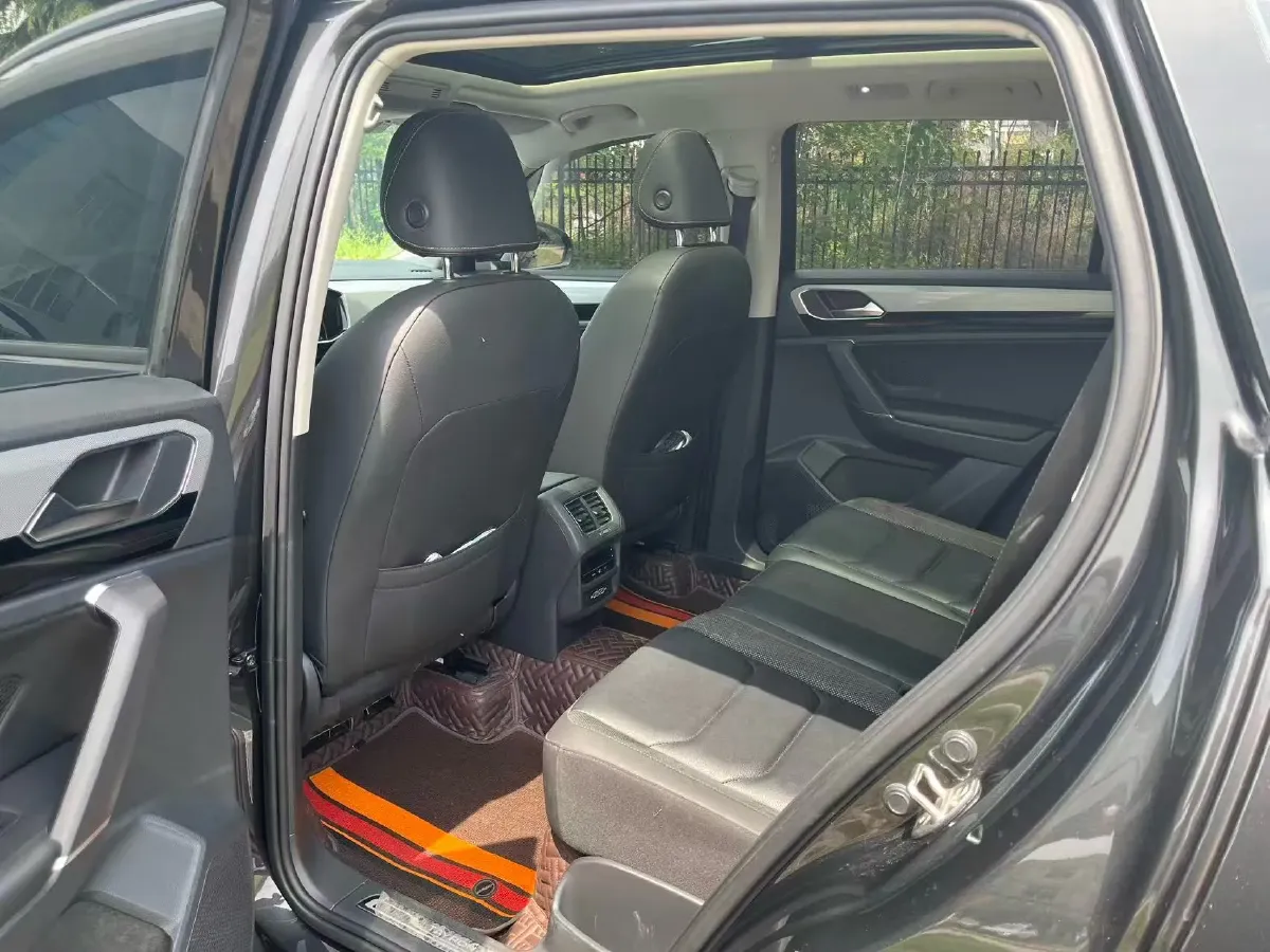 2021 Volkswagen Tayron 2.0T 186HP L4 7DCT,autocango,china used car exporter,china ev exporter,chinese used car exporter,chinese used ev exporter