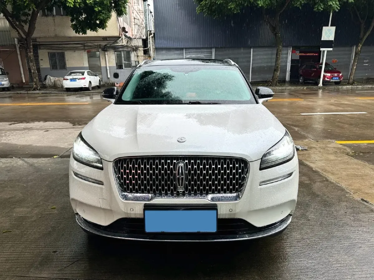2021 Lincoln Corsair 2.0T 245HP L4 8AT,autocango,china used car exporter,china ev exporter,chinese used car exporter,chinese used ev exporter