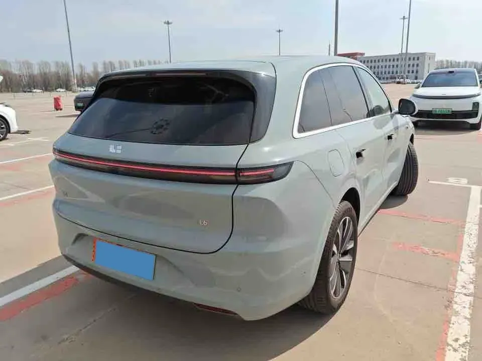 2025 Li L6 Range Extended 154HP L4 REEV,autocango,china used car exporter,china ev exporter,chinese used car exporter,chinese used ev exporter