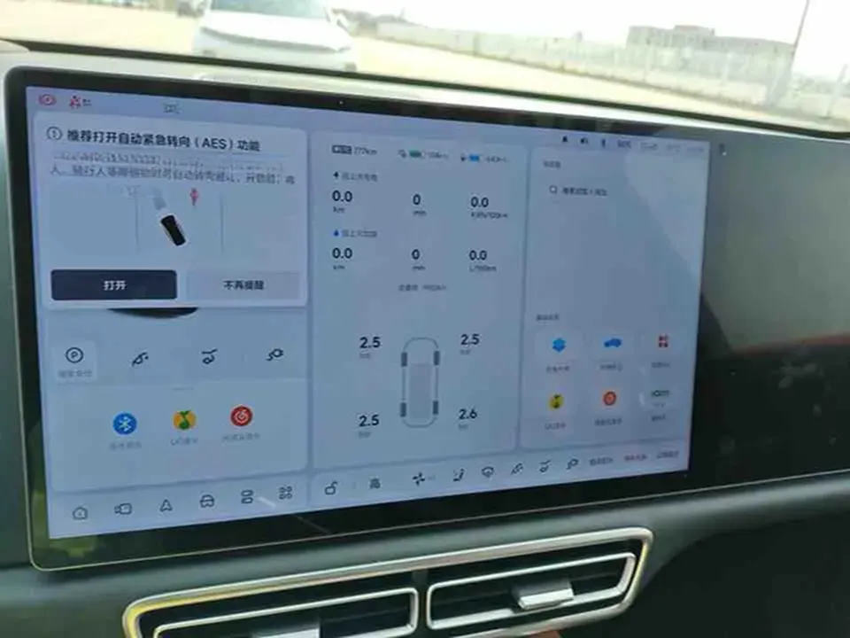 2025 Li L6 Range Extended 154HP L4 REEV,autocango,china used car exporter,china ev exporter,chinese used car exporter,chinese used ev exporter