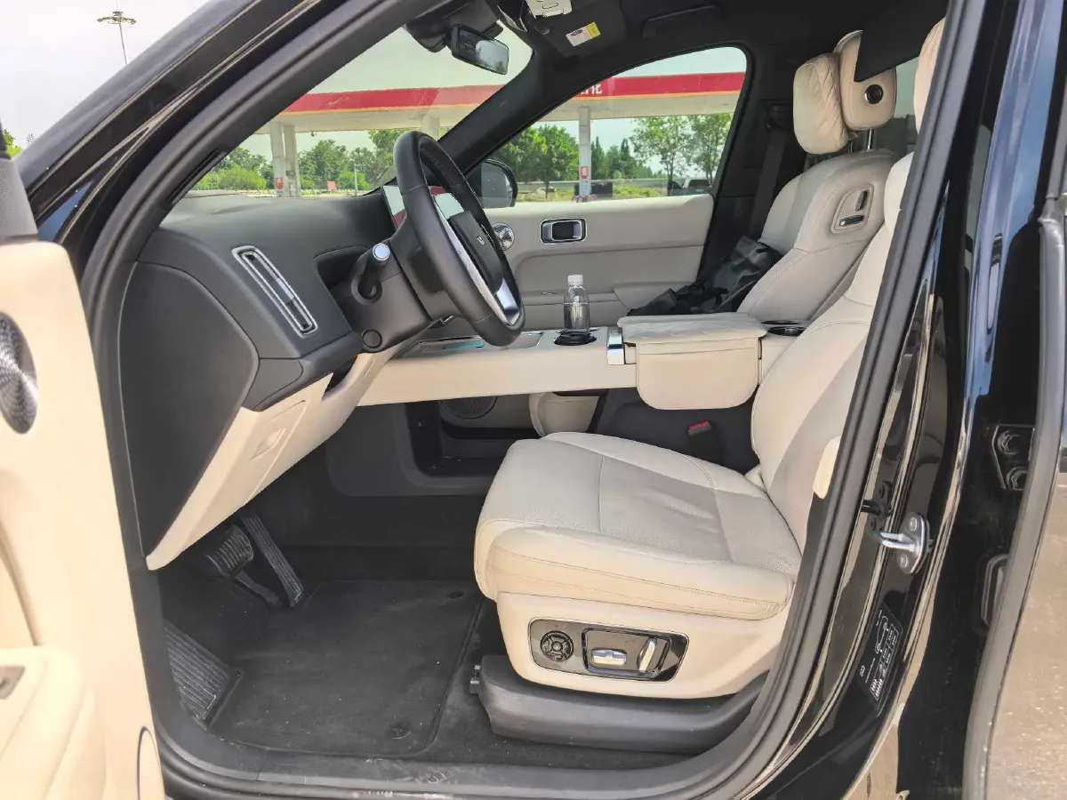 2025 Li L9 Range Extended 154HP REEV,autocango,china used car exporter,china ev exporter,chinese used car exporter,chinese used ev exporter