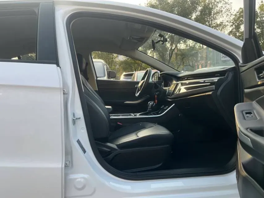 2021 Chery Arrizo 5 1.5L 116HP L4 CVT,autocango,china used car exporter,china ev exporter,chinese used car exporter,chinese used ev exporter