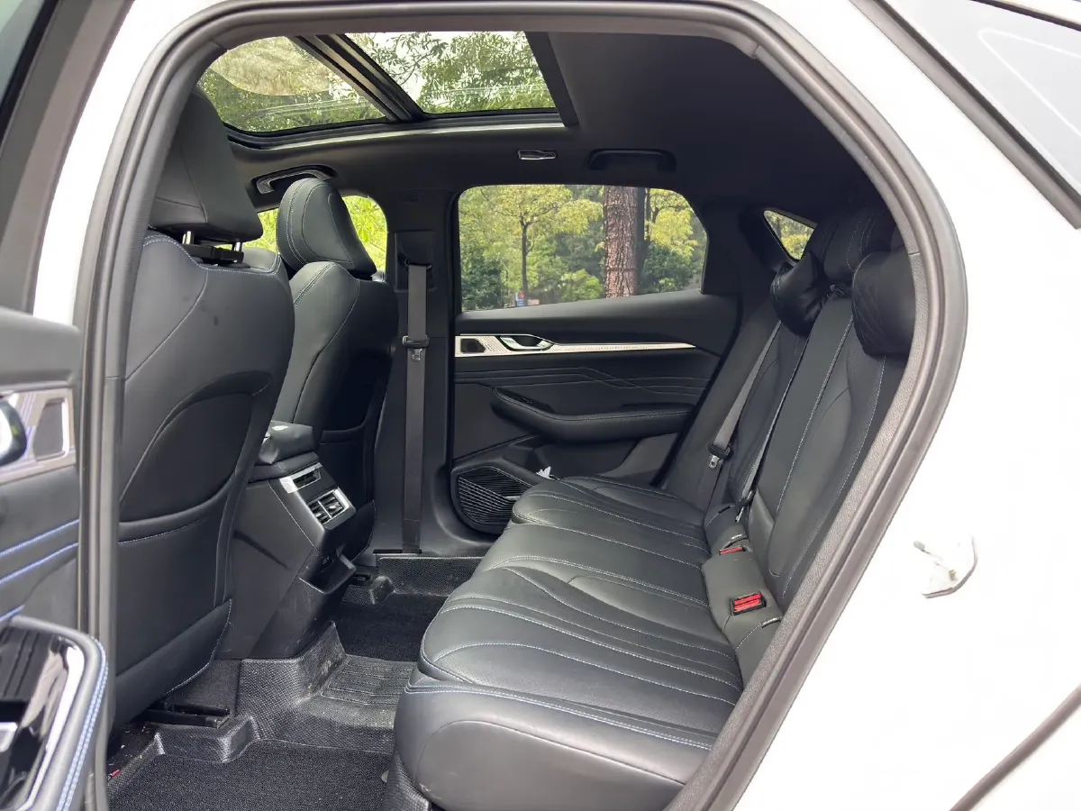 2023 Geely Preface 1.5T 181HP L4 7DCT,autocango,china used car exporter,china ev exporter,chinese used car exporter,chinese used ev exporter