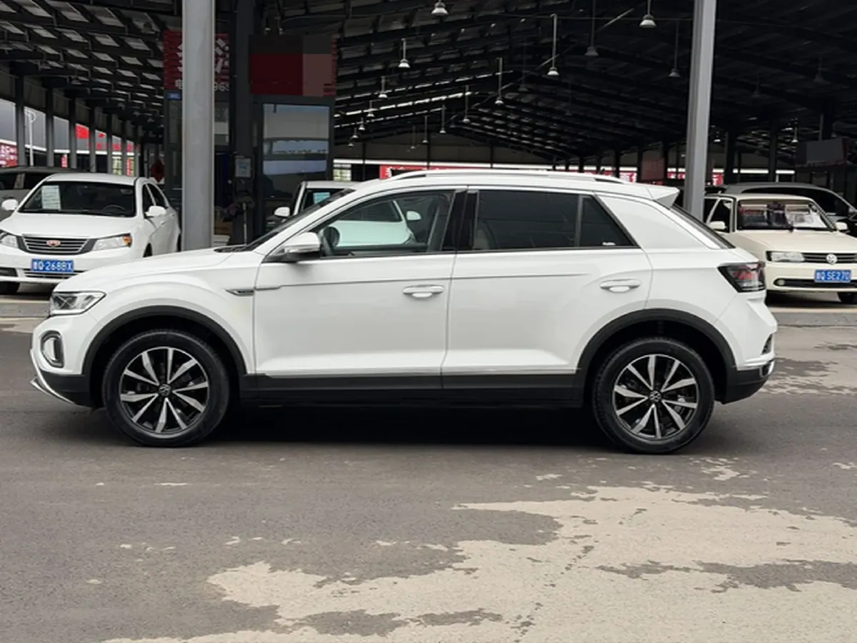 2023 Volkswagen T-Roc 1.4T 150HP L4 7DCT,autocango,china used car exporter,china ev exporter,chinese used car exporter,chinese used ev exporter