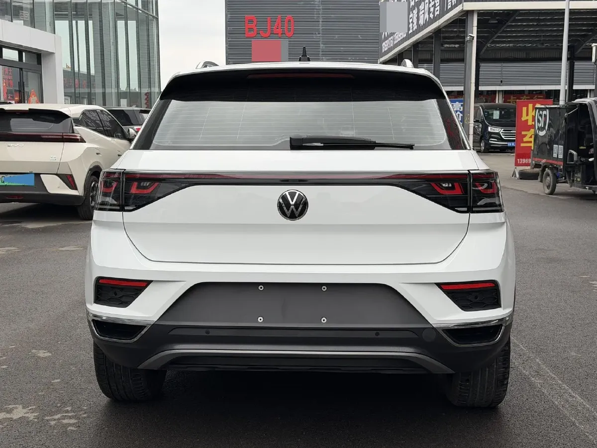 2023 Volkswagen T-Roc 1.4T 150HP L4 7DCT,autocango,china used car exporter,china ev exporter,chinese used car exporter,chinese used ev exporter