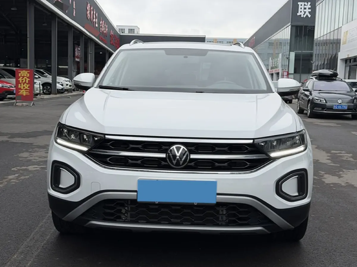 2023 Volkswagen T-Roc 1.4T 150HP L4 7DCT,autocango,china used car exporter,china ev exporter,chinese used car exporter,chinese used ev exporter