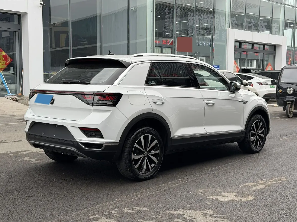 2023 Volkswagen T-Roc 1.4T 150HP L4 7DCT,autocango,china used car exporter,china ev exporter,chinese used car exporter,chinese used ev exporter