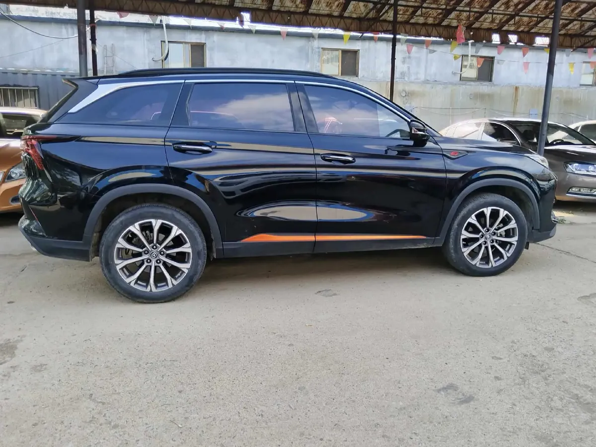 2020 ChangAn CS75 Plus 2.0T 233HP L4 8AT,autocango,china used car exporter,china ev exporter,chinese used car exporter,chinese used ev exporter