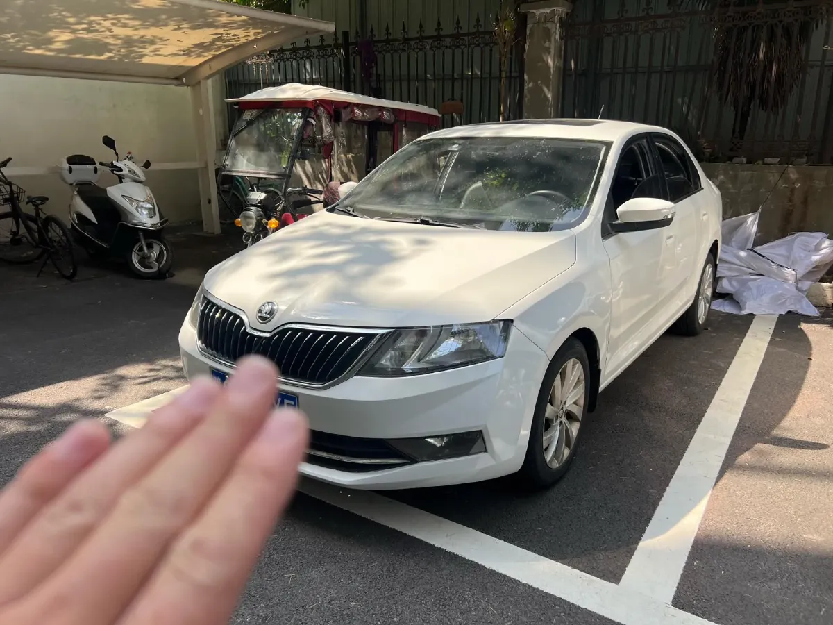 2019 SWM G01 1.5T 156HP L4 6AT,autocango,china used car exporter,china ev exporter,chinese used car exporter,chinese used ev exporter
