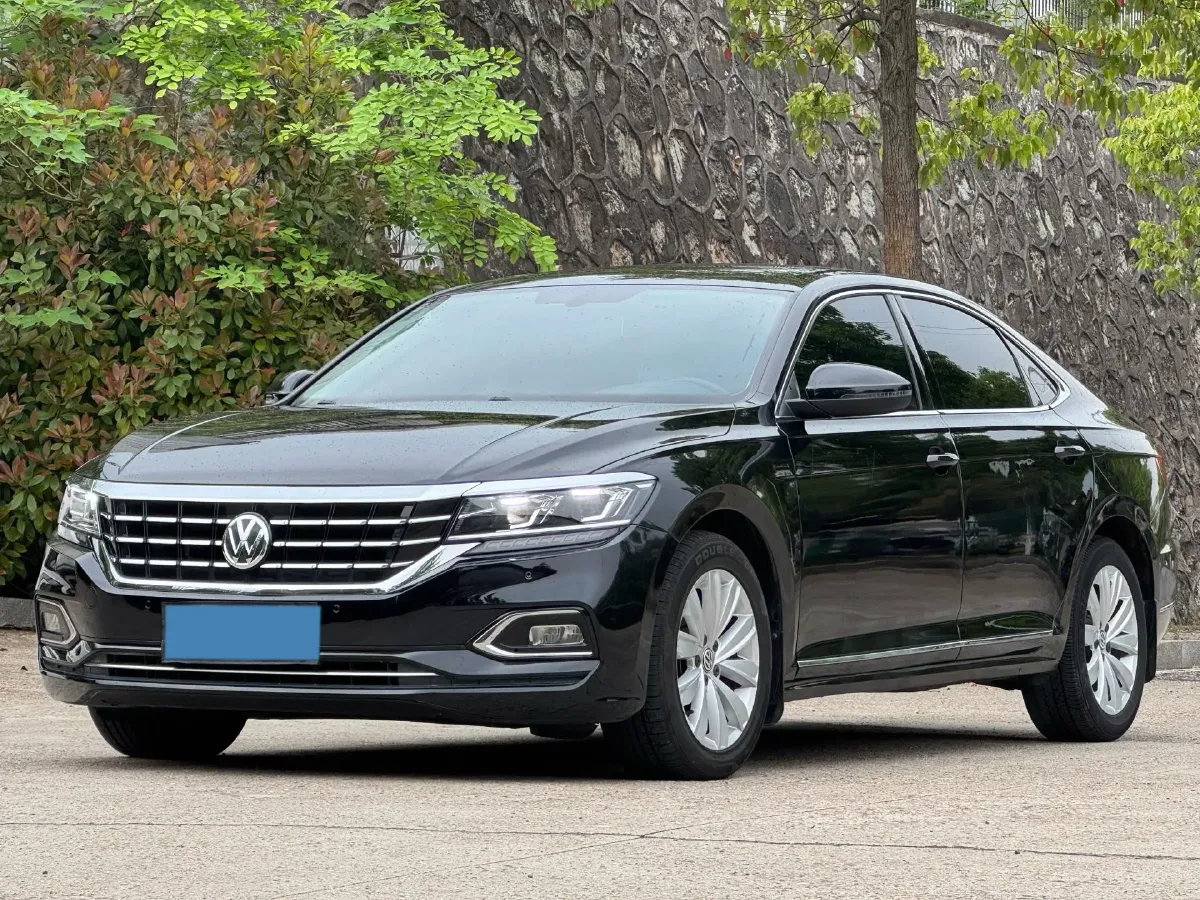 2019 Volvo V40 1.5T 152HP L4 6AT,autocango,china used car exporter,china ev exporter,chinese used car exporter,chinese used ev exporter