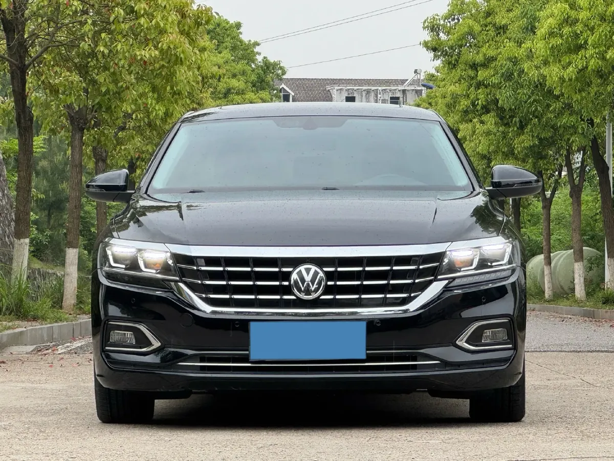 2019 Volvo V40 1.5T 152HP L4 6AT,autocango,china used car exporter,china ev exporter,chinese used car exporter,chinese used ev exporter