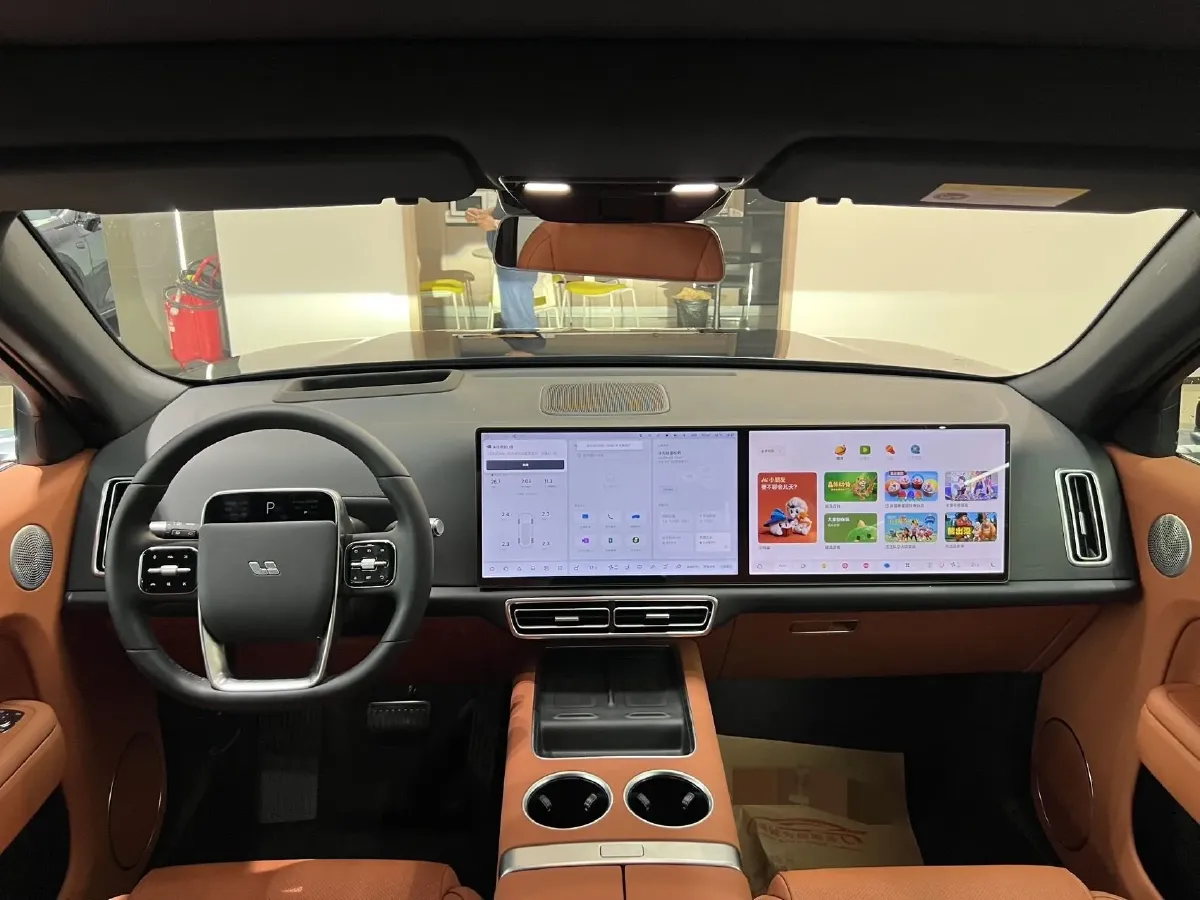 2024 Li L8 Range Extended 154HP REEV 42.8KWH,autocango,china used car exporter,china ev exporter,chinese used car exporter,chinese used ev exporter