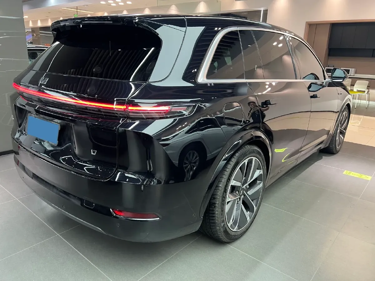 2024 Li L8 Range Extended 154HP REEV 42.8KWH,autocango,china used car exporter,china ev exporter,chinese used car exporter,chinese used ev exporter