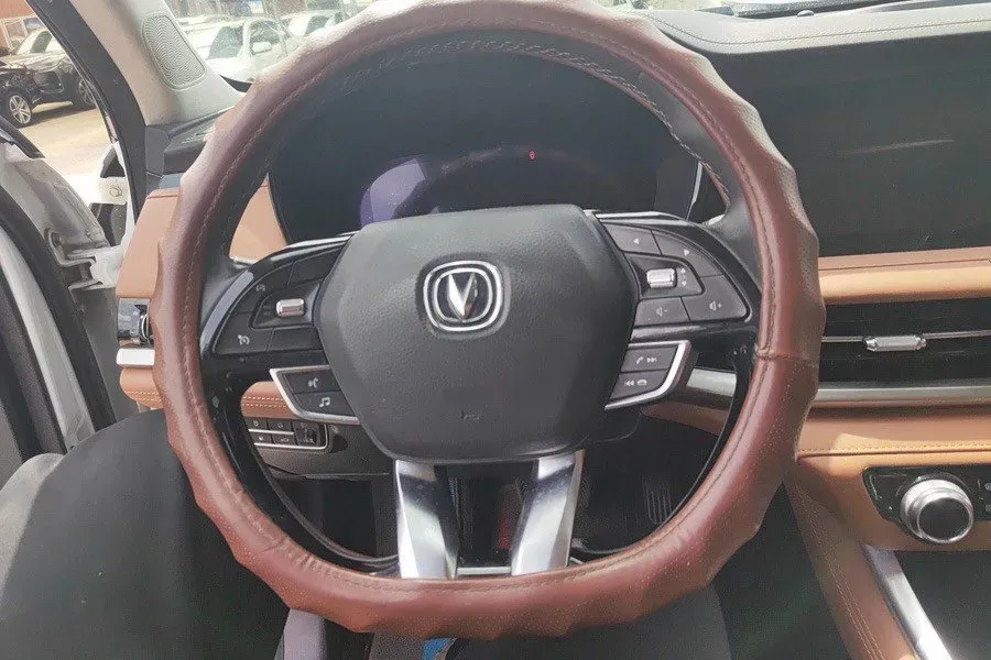 2021 ChangAn CS95 2.0T 233HP L4 6AT,autocango,china used car exporter,china ev exporter,chinese used car exporter,chinese used ev exporter