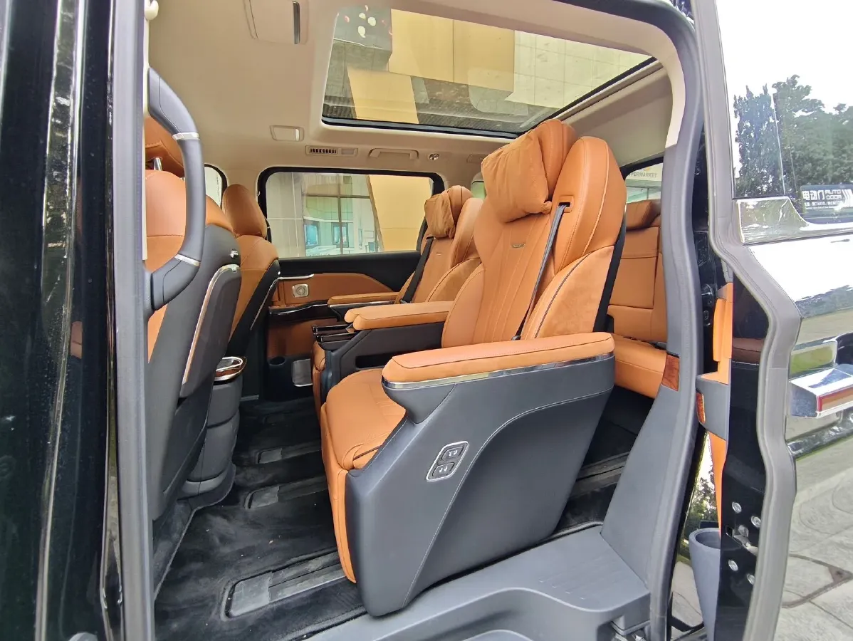 2024 HongQi HQ9 2.0T 163HP L4 1DHT PHEV 20.14KWH,autocango,china used car exporter,china ev exporter,chinese used car exporter,chinese used ev exporter