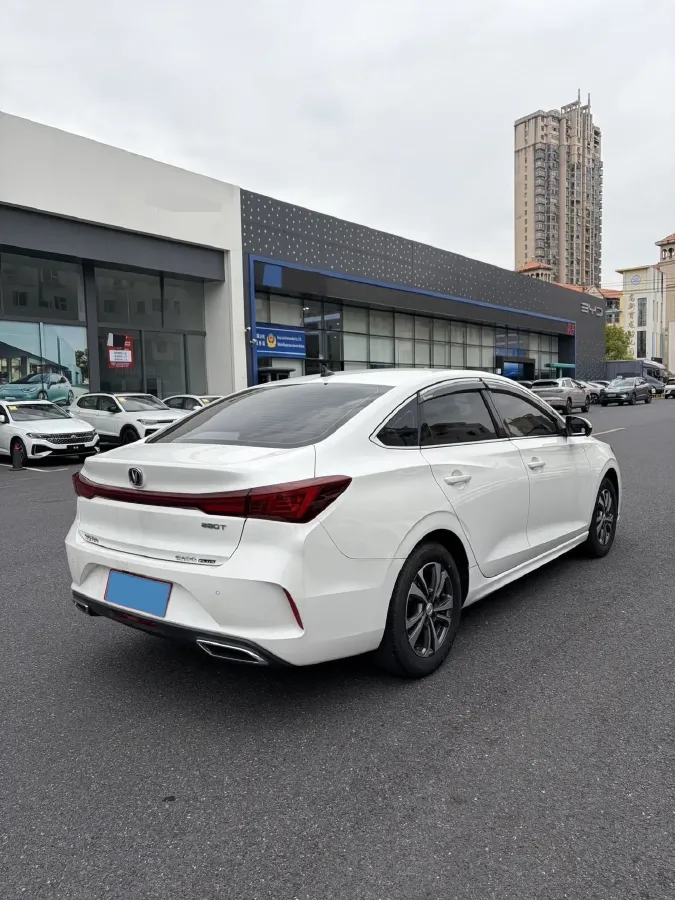 2023 ChangAn Eado 1.4T 160HP L4 7DCT,autocango,china used car exporter,china ev exporter,chinese used car exporter,chinese used ev exporter
