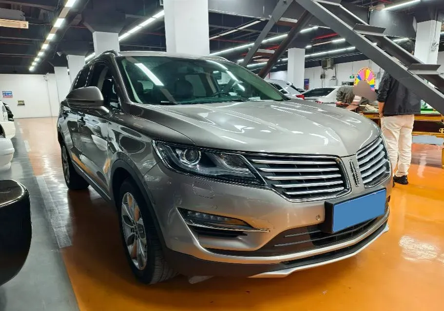 2018 Lincoln MKC 2.0T 203HP L4 6AT,autocango,china used car exporter,china ev exporter,chinese used car exporter,chinese used ev exporter