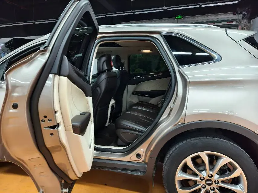 2018 Lincoln MKC 2.0T 203HP L4 6AT,autocango,china used car exporter,china ev exporter,chinese used car exporter,chinese used ev exporter