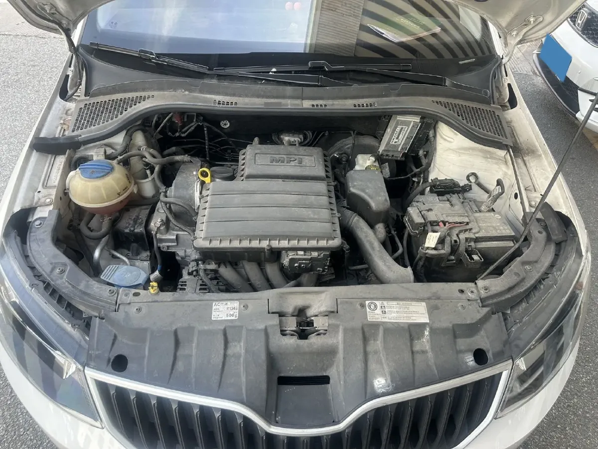 2017 Skoda Fabia 1.4L 90HP L4 6AT,autocango,china used car exporter,china ev exporter,chinese used car exporter,chinese used ev exporter