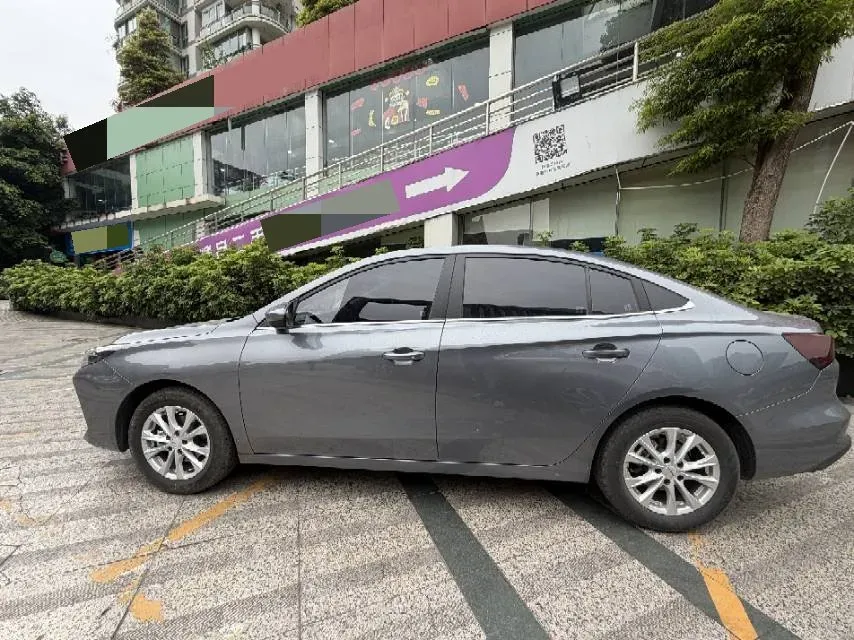 2023 Roewe i5 1.5L 129HP L4 CVT,autocango,china used car exporter,china ev exporter,chinese used car exporter,chinese used ev exporter