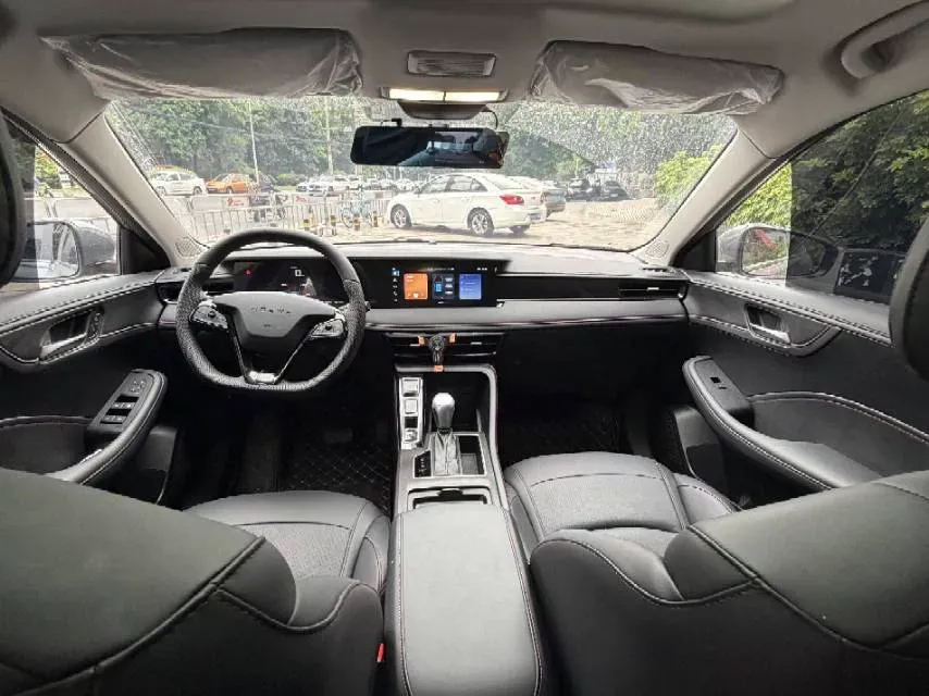 2023 Roewe i5 1.5L 129HP L4 CVT,autocango,china used car exporter,china ev exporter,chinese used car exporter,chinese used ev exporter