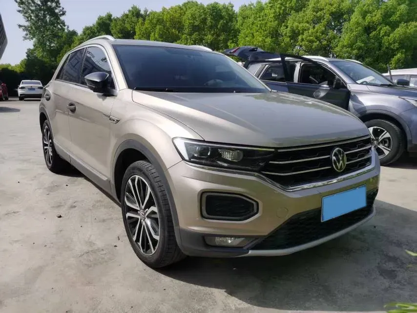 2021 Volkswagen T-Roc 1.4T 150HP L4 7DCT,autocango,china used car exporter,china ev exporter,chinese used car exporter,chinese used ev exporter