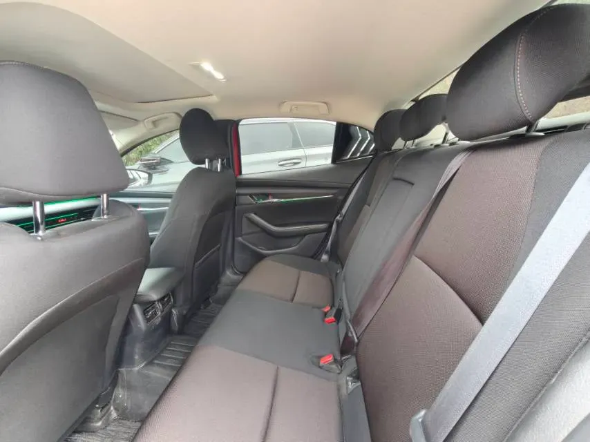 2022 Mazda 3 Axela 2.0L 158HP L4 6AT,autocango,china used car exporter,china ev exporter,chinese used car exporter,chinese used ev exporter