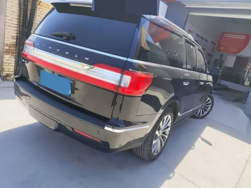 2018 Lincoln Navigator 3.5T 415HP V6 10AT,autocango,china used car exporter,china ev exporter,chinese used car exporter,chinese used ev exporter