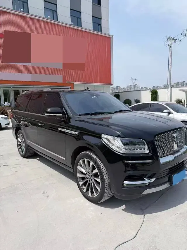 2018 Lincoln Navigator 3.5T 415HP V6 10AT,autocango,china used car exporter,china ev exporter,chinese used car exporter,chinese used ev exporter
