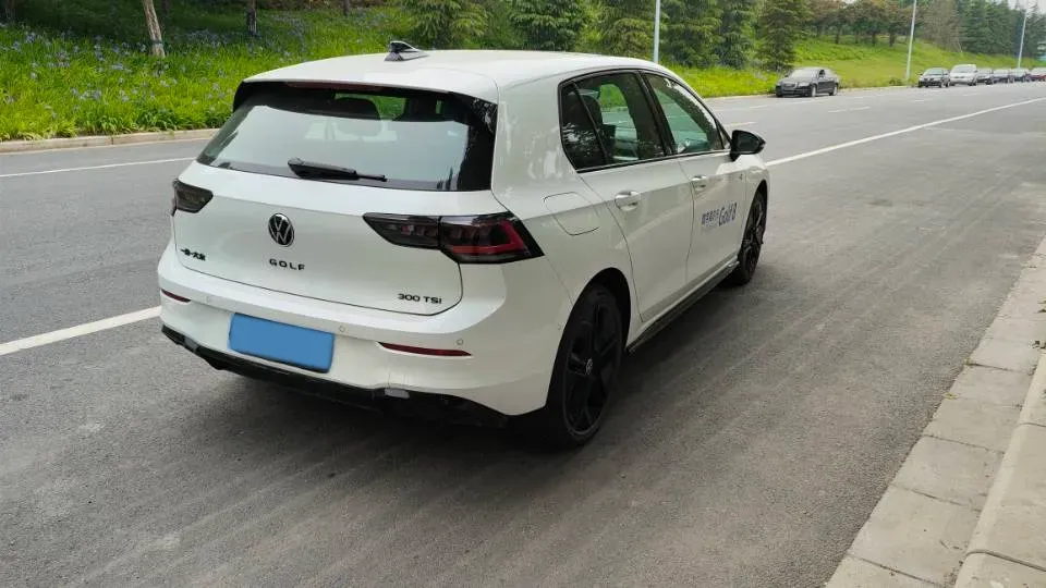 2025 Volkswagen Golf 1.5T 160HP L4 7DCT,autocango,china used car exporter,china ev exporter,chinese used car exporter,chinese used ev exporter