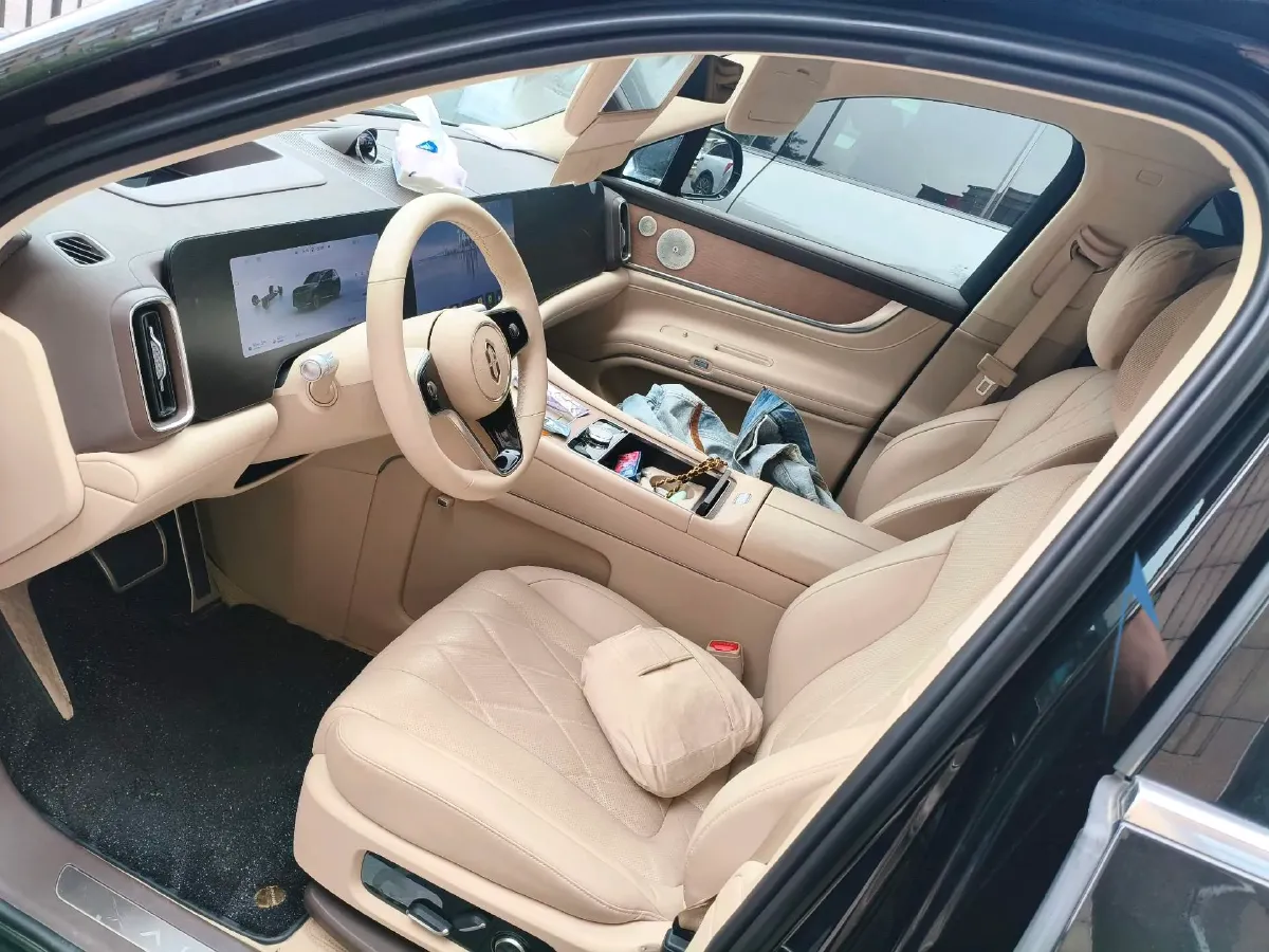 2024 AITO AITO M9 1.5T 152HP L4 REEV 42KWH,autocango,china used car exporter,china ev exporter,chinese used car exporter,chinese used ev exporter