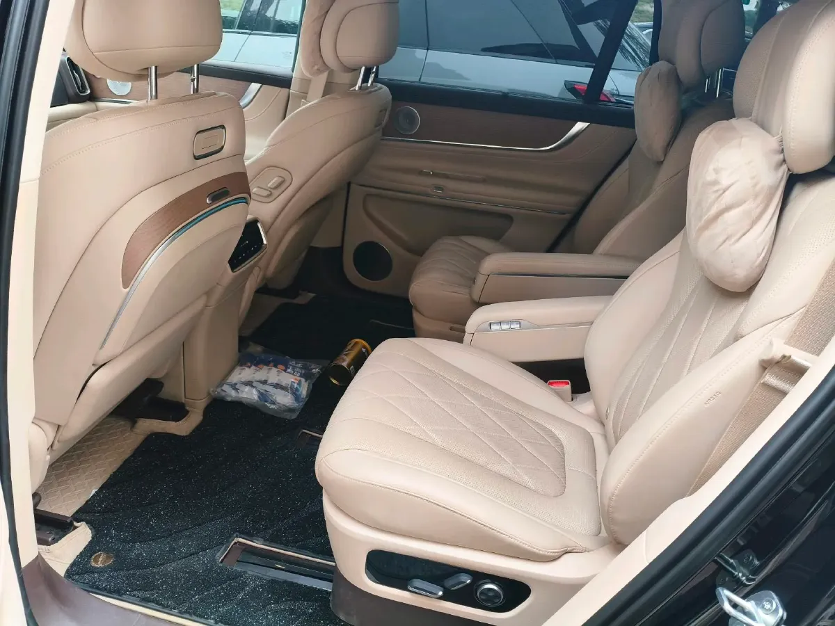 2024 AITO AITO M9 1.5T 152HP L4 REEV 42KWH,autocango,china used car exporter,china ev exporter,chinese used car exporter,chinese used ev exporter