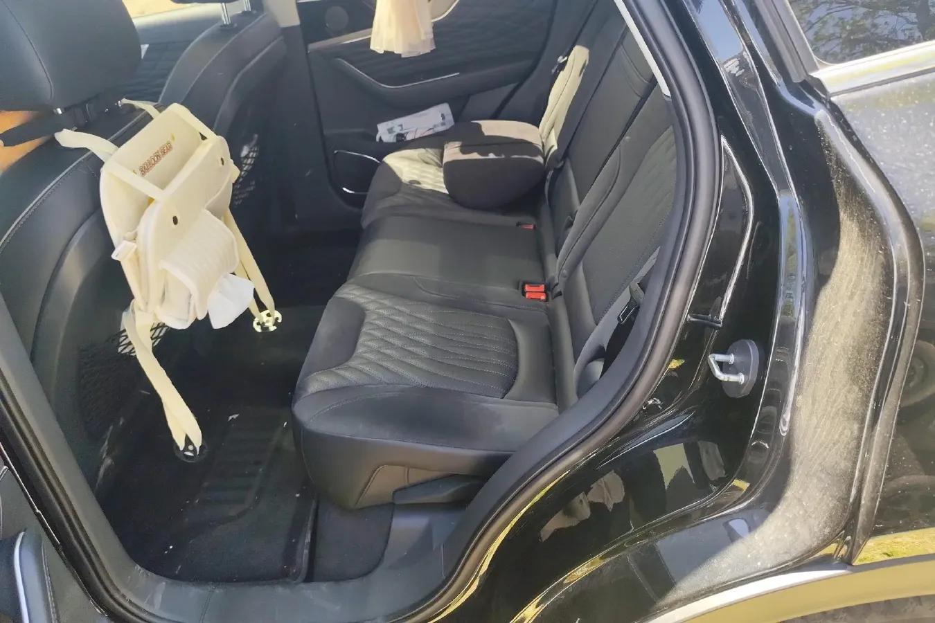 2022 HongQi HS5 2.0T 224HP L4 6AT,autocango,china used car exporter,china ev exporter,chinese used car exporter,chinese used ev exporter